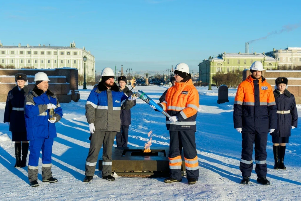 Вечный огонь на Марсовом поле 2.jpg